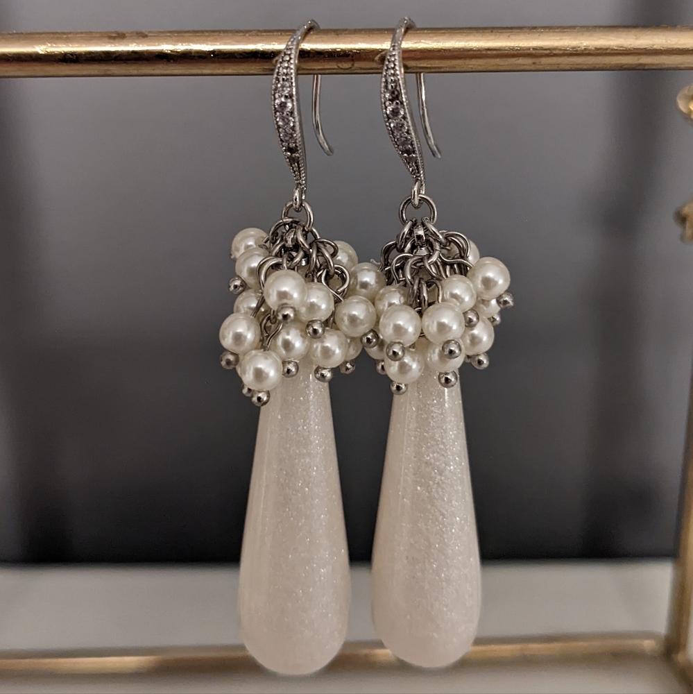 Olive + Piper Pearl and Glitter Drop Earrings